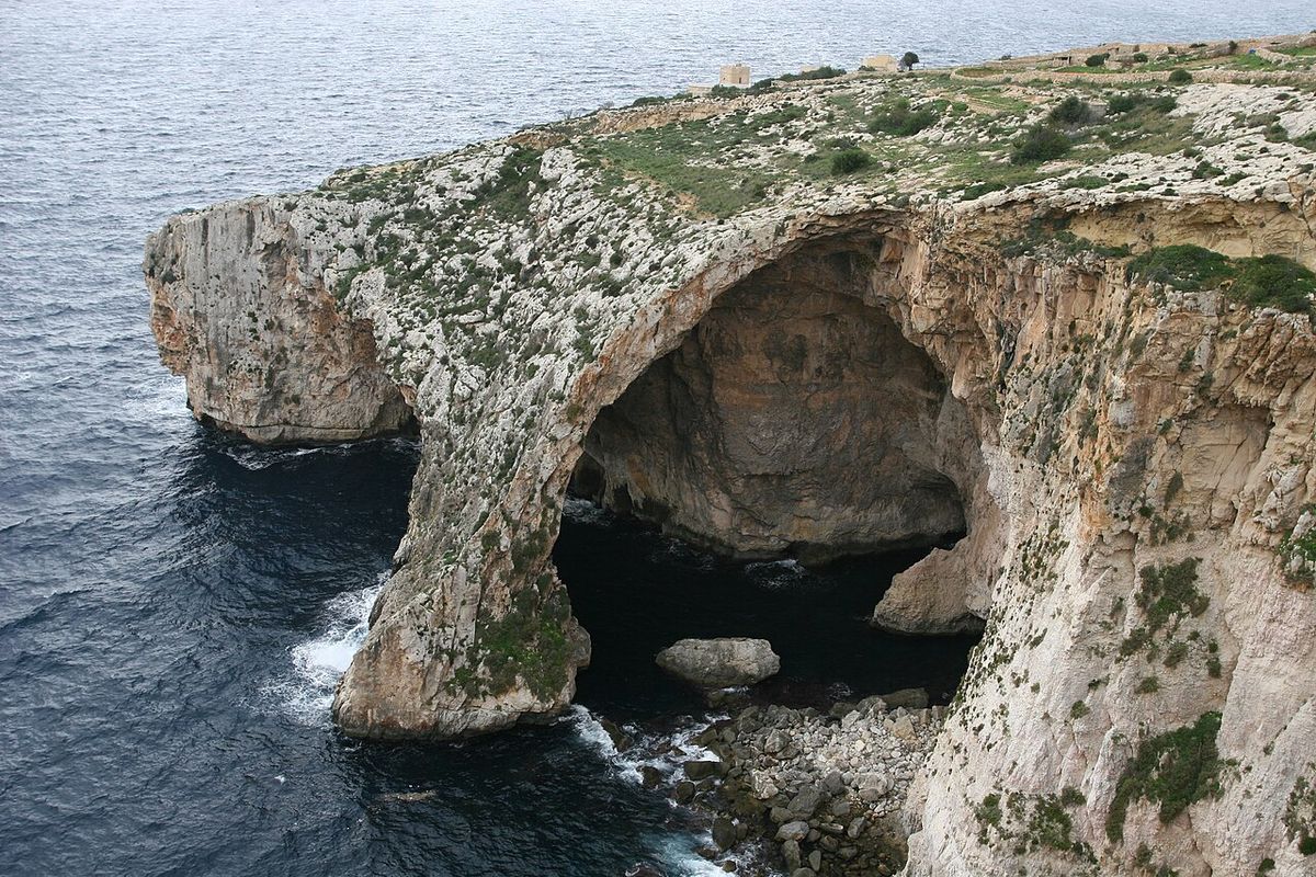 L'arche de la Grotte bleue